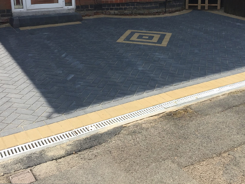 new driveway block paving